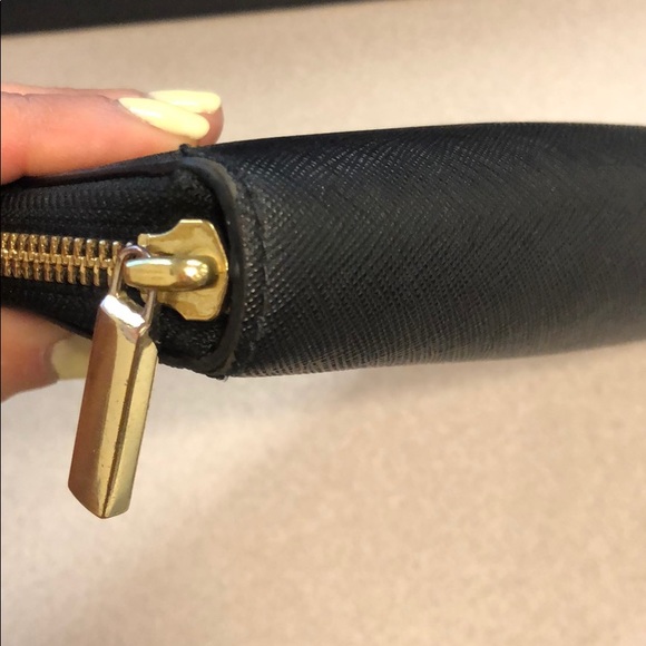 Tory Burch Robinson Zip Continental Wallet Black - Picture 7 of 8